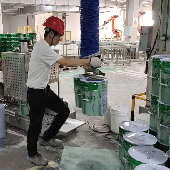 真空吸吊機-桶類搬運