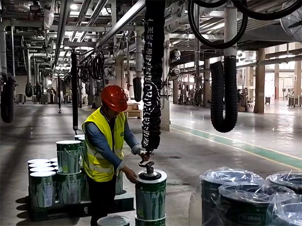 真空吸吊機-桶類搬運